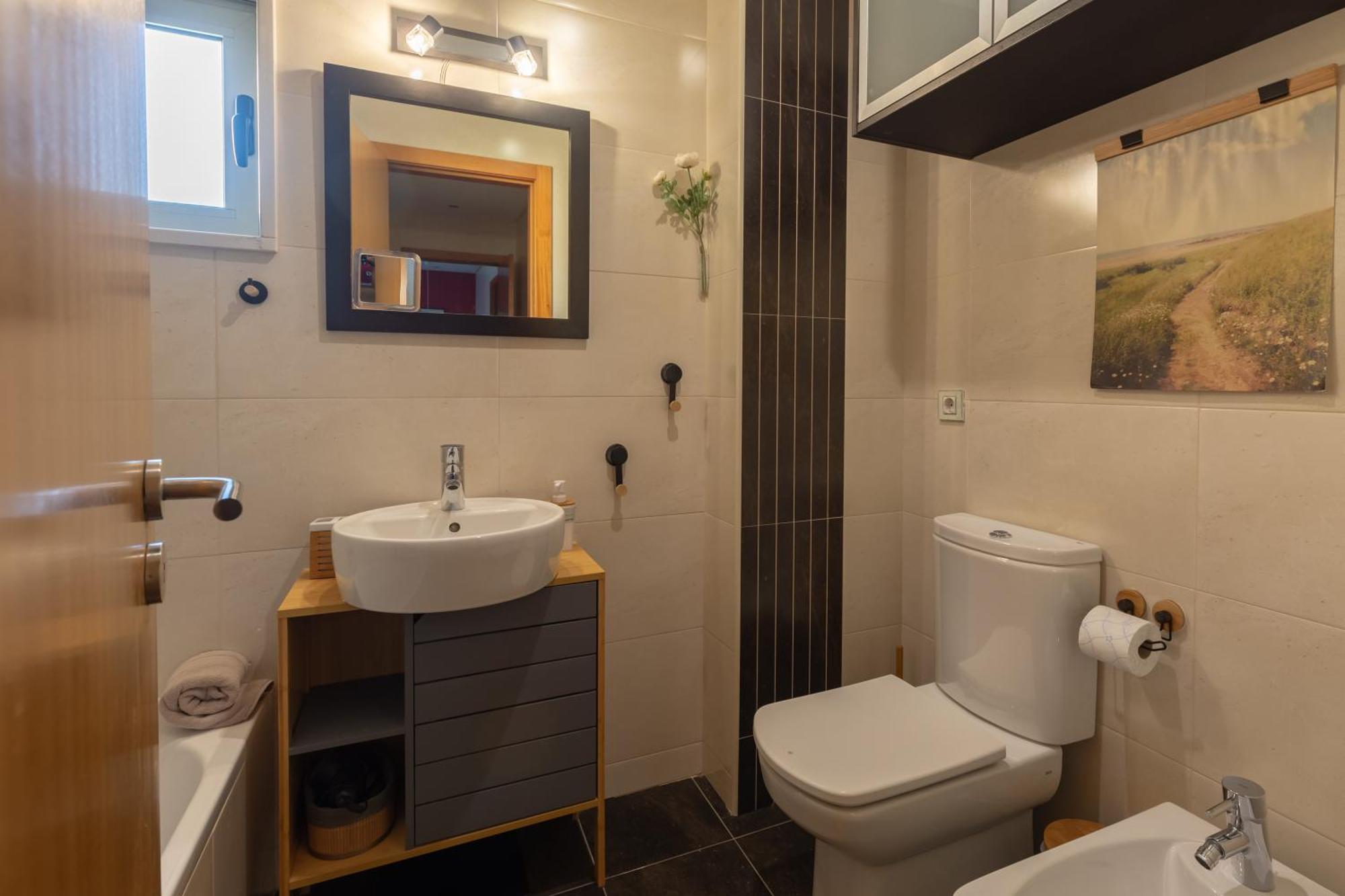Francos Relaxing Apartment By The Metro Porto Bagian luar foto