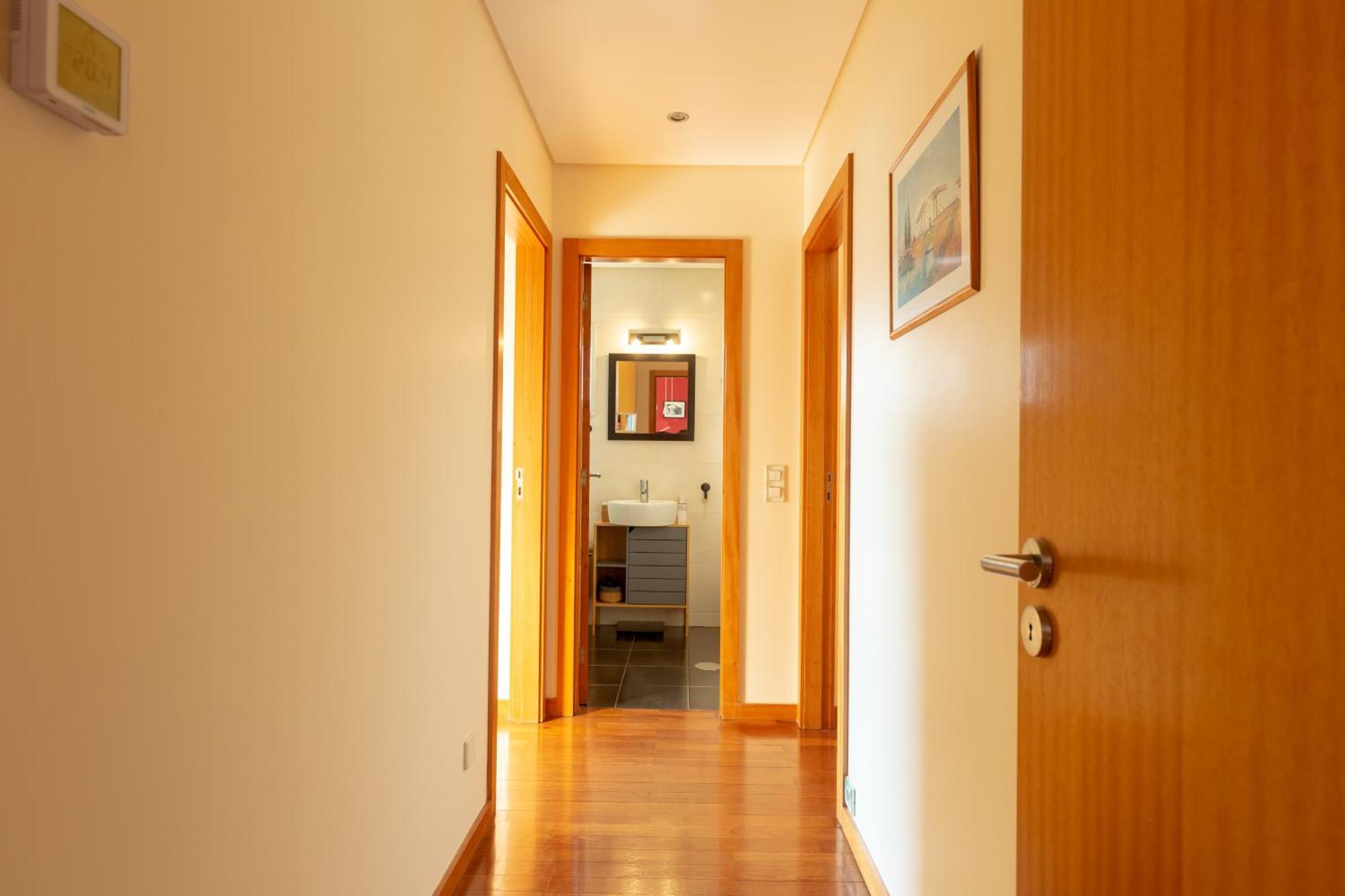 Francos Relaxing Apartment By The Metro Porto Bagian luar foto