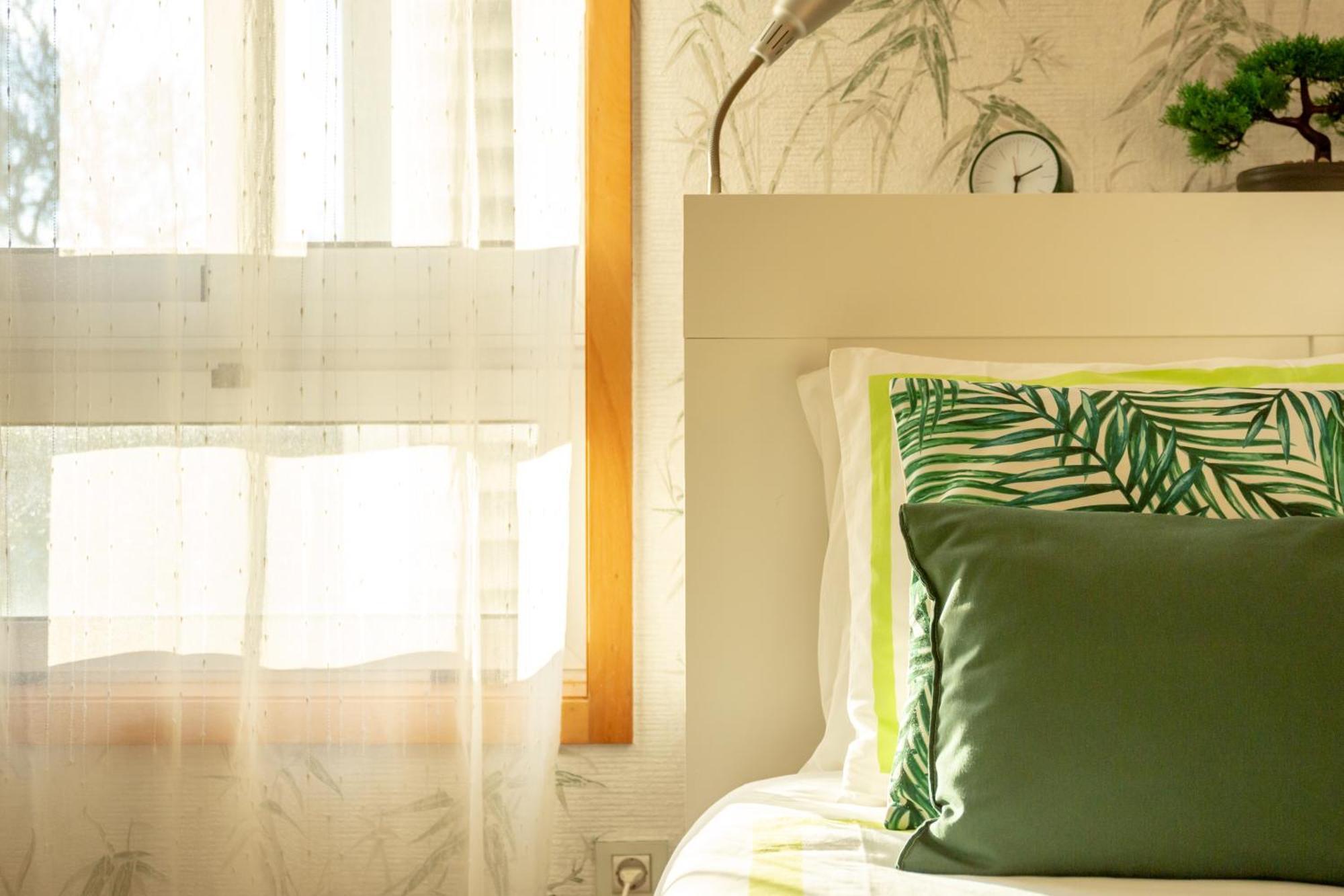 Francos Relaxing Apartment By The Metro Porto Bagian luar foto