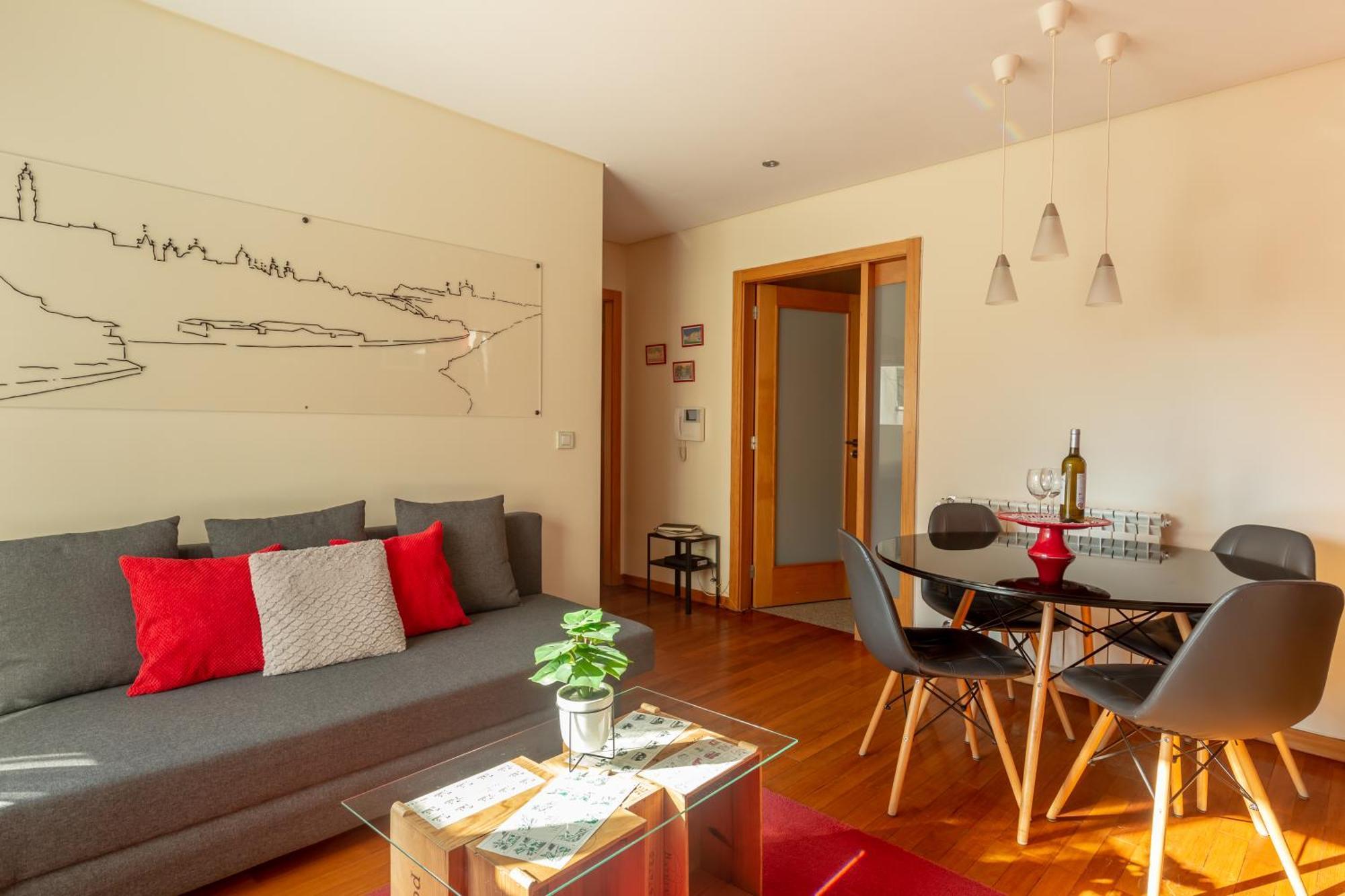 Francos Relaxing Apartment By The Metro Porto Bagian luar foto